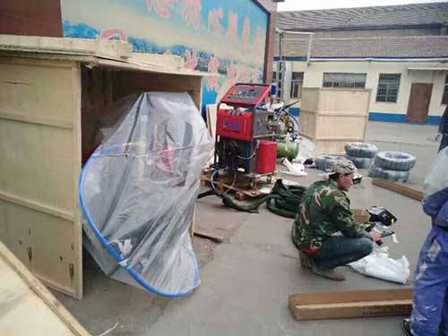 【图片】常州聚脲喷涂 水箱防腐内外壁如何施工(图1) 江苏省盐城市客户订购的2台液压聚脲喷涂机
